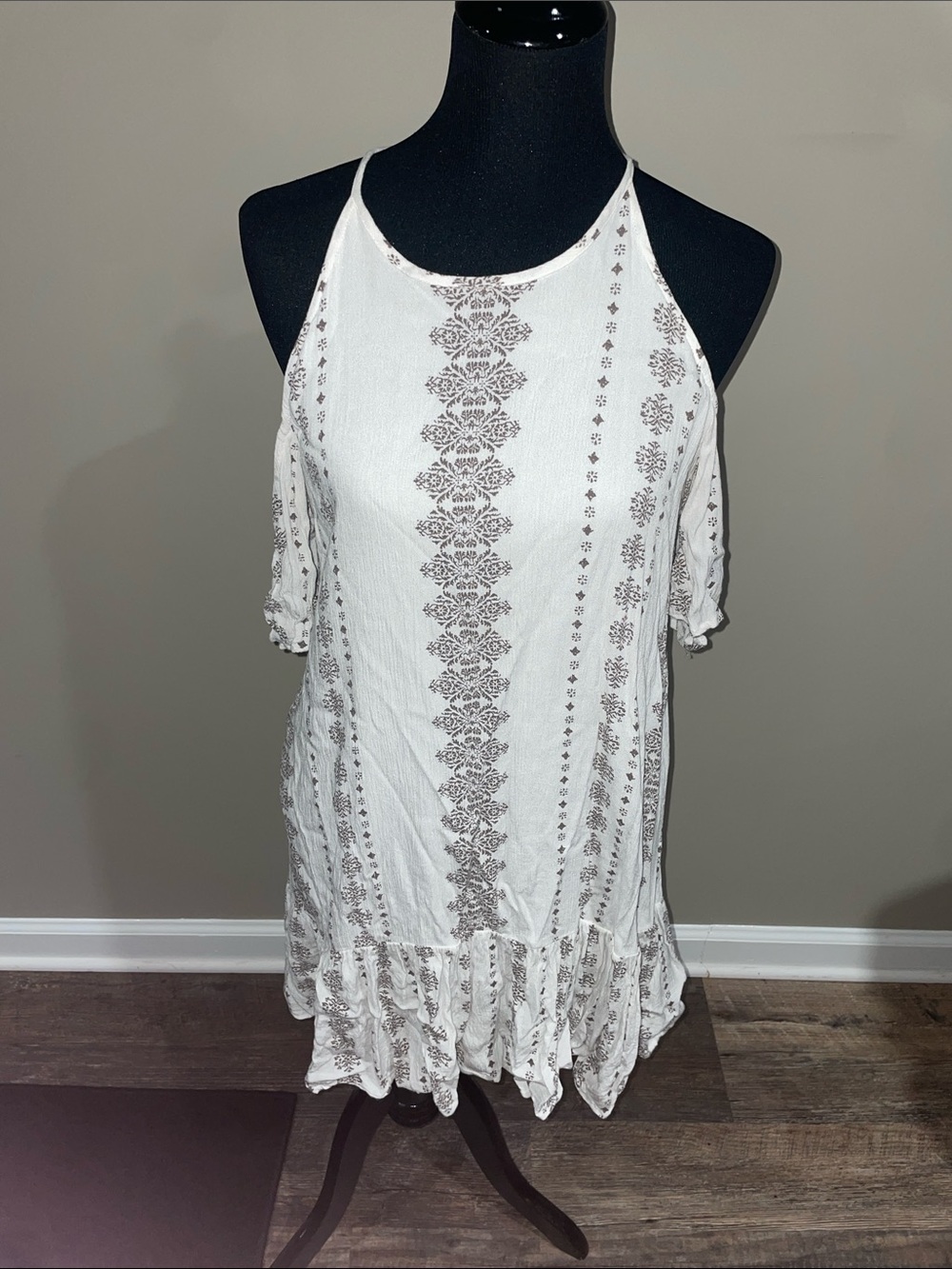 O’Neill White Boho Cold-Shoulder Swing Dress with Printed Panels 🤙🏻
